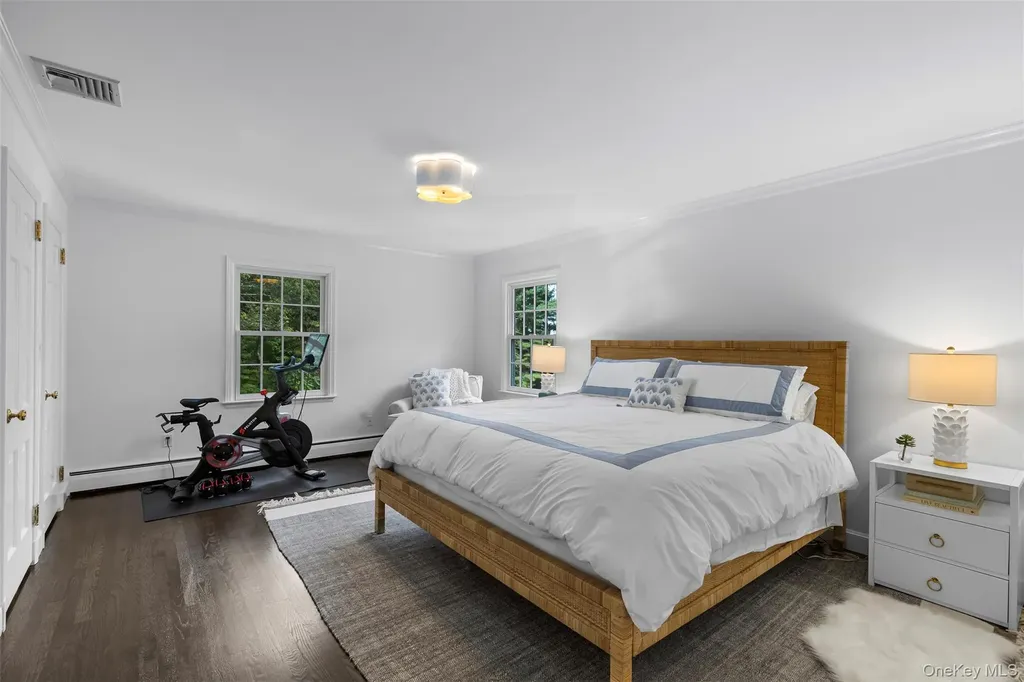 3 Round Hill Place Chappaqua NY 10514