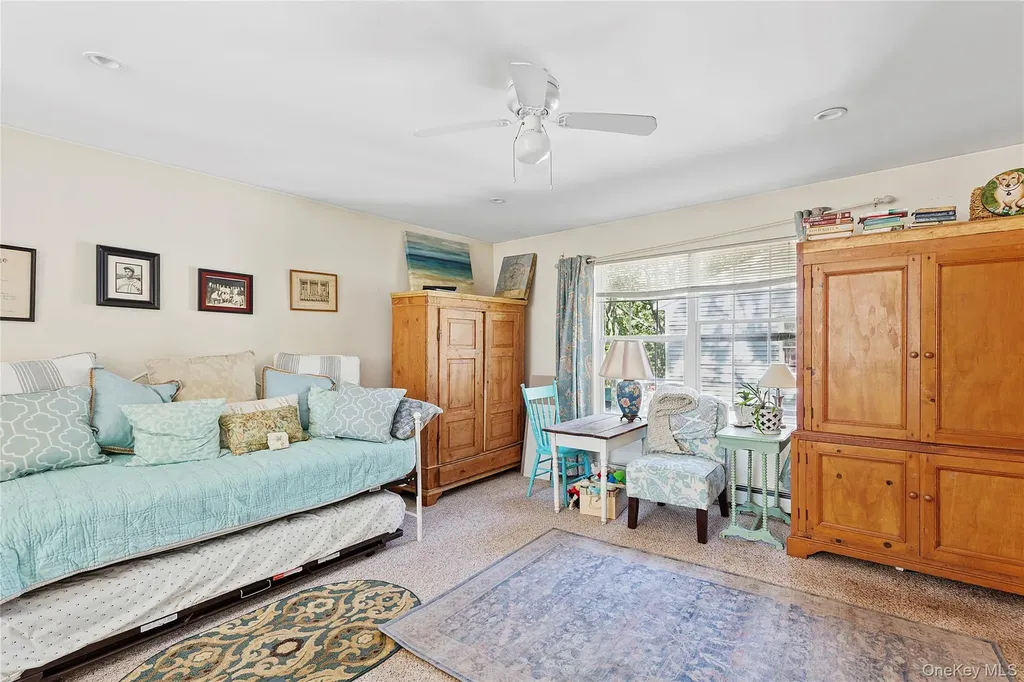 32 Atlantic Avenue Hampton Bays NY 11946