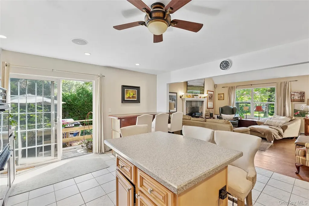 32 Atlantic Avenue Hampton Bays NY 11946