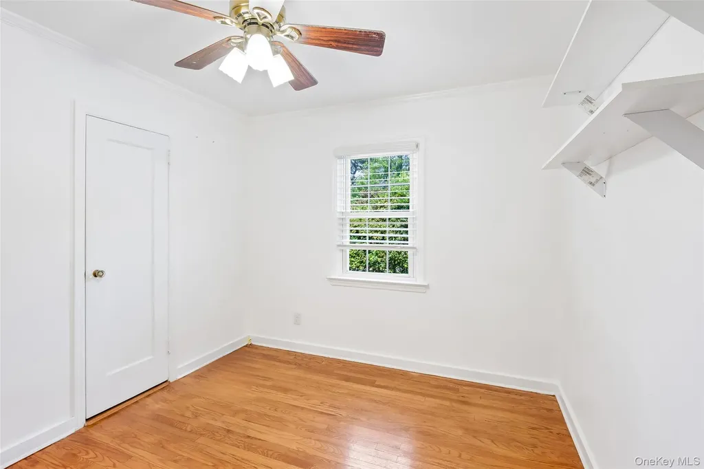 1218 Terrace Boulevard New Hyde Park NY 11040