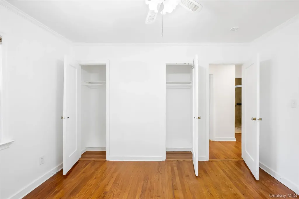 1218 Terrace Boulevard New Hyde Park NY 11040