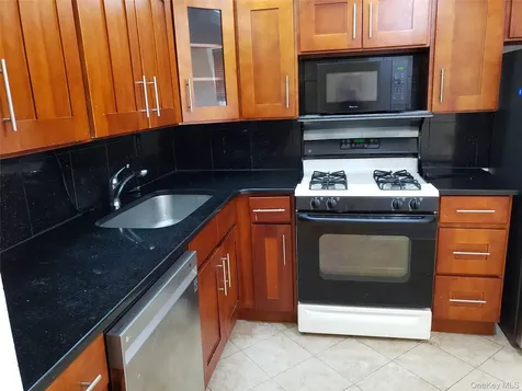 1230 Estate Lane Bayside NY 11360