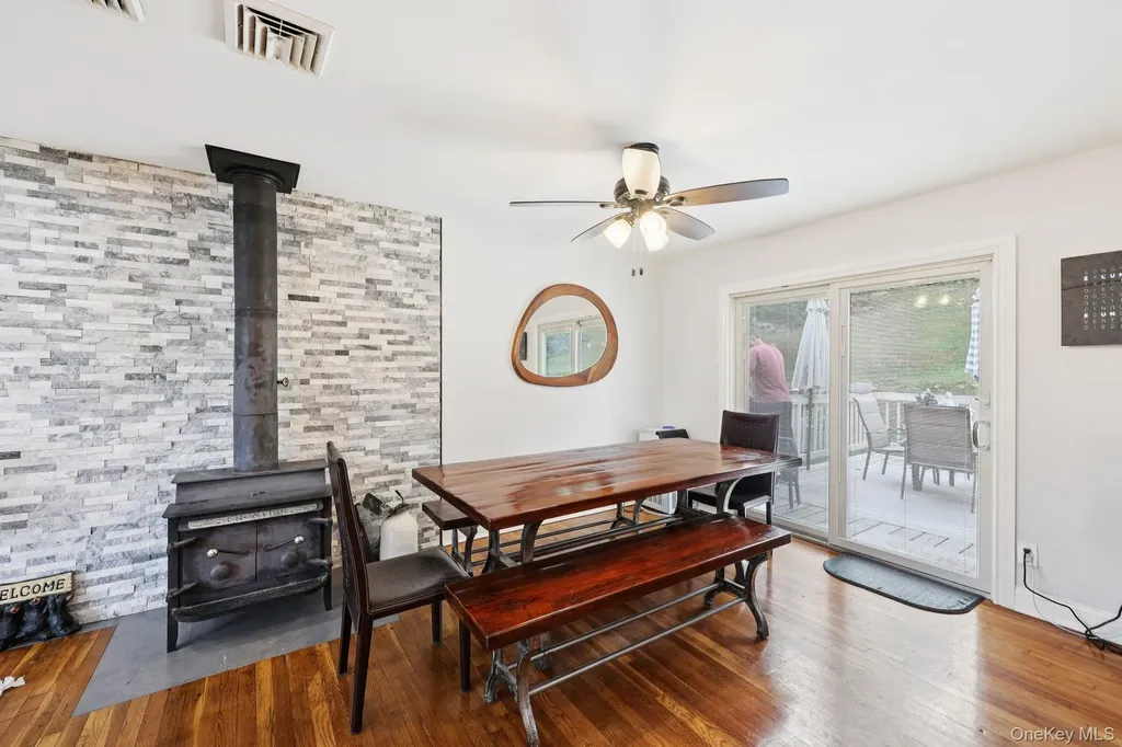 105 Old Road Brewster NY 10509