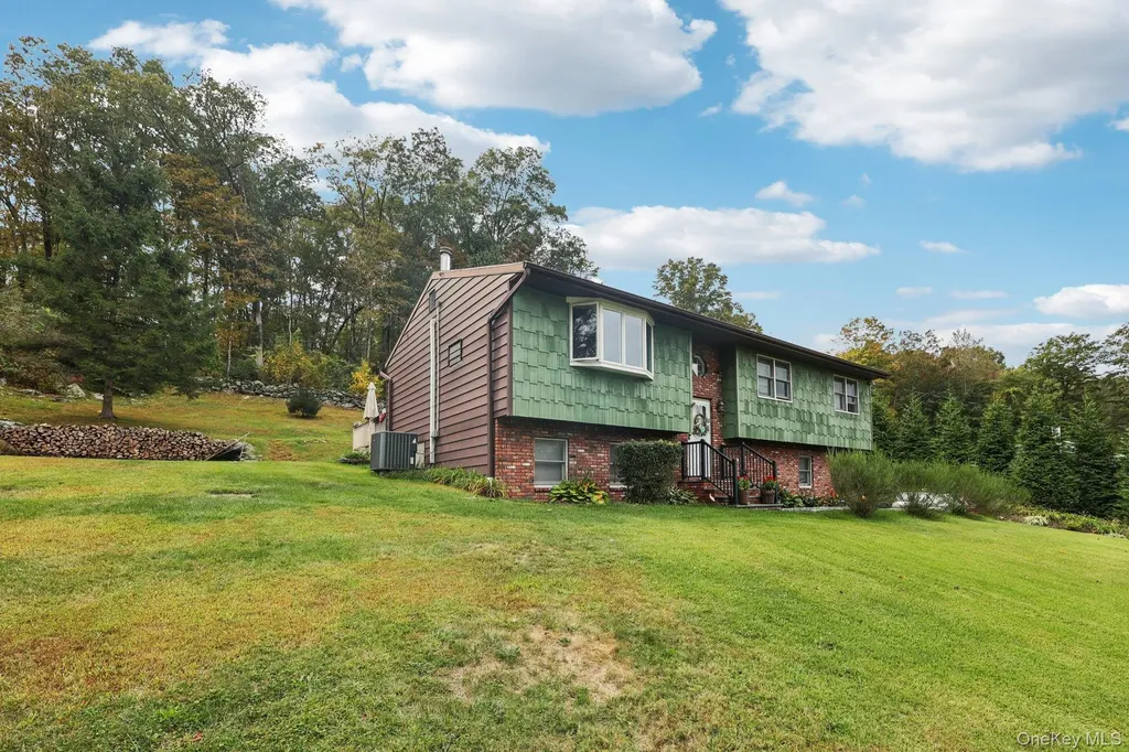 105 Old Road Brewster NY 10509