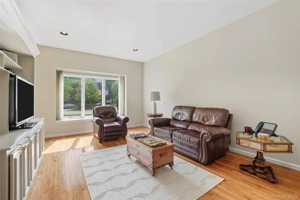8 Persimmon Lane White Plains NY 10605