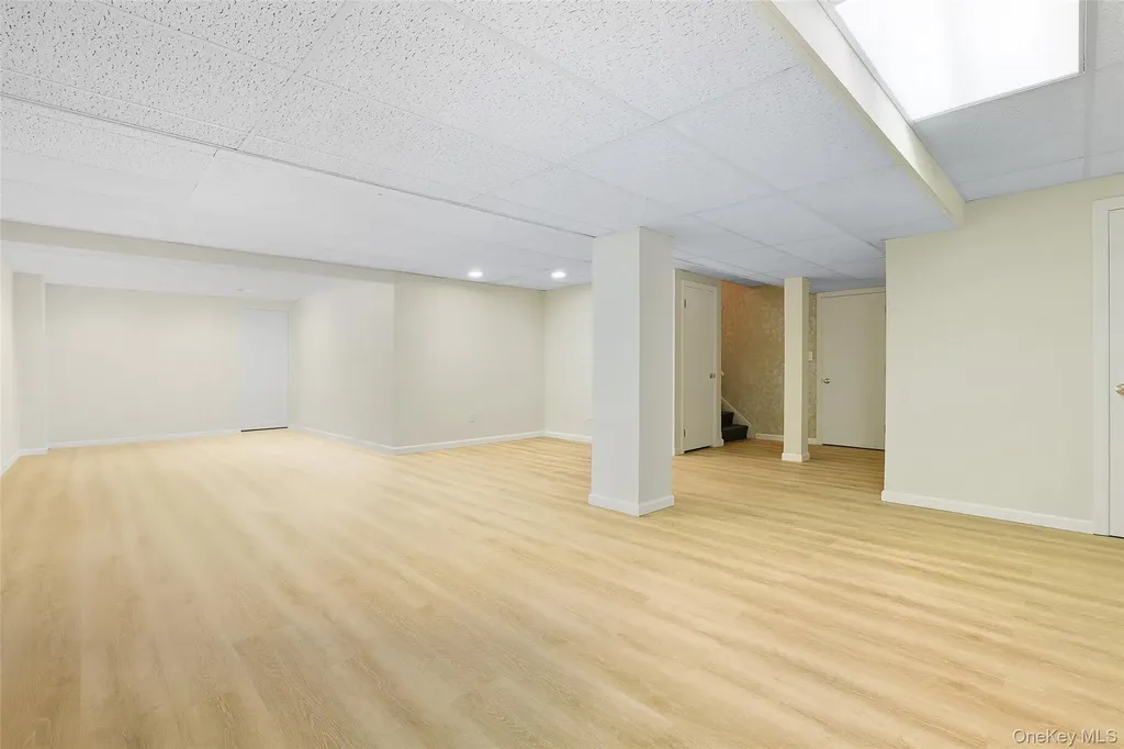 8 Persimmon Lane White Plains NY 10605