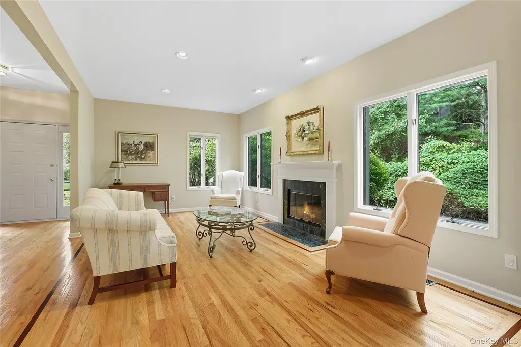 8 Persimmon Lane White Plains NY 10605
