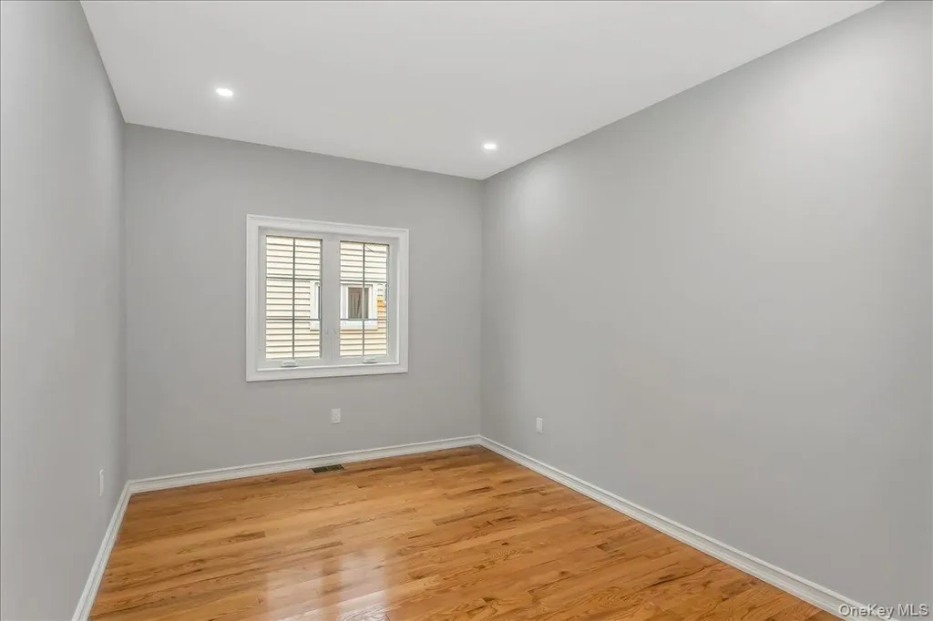 Rosedale NY 11422