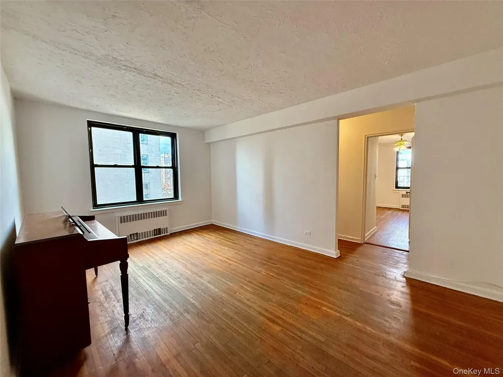 112-24 Northern Boulevard Corona NY 11368