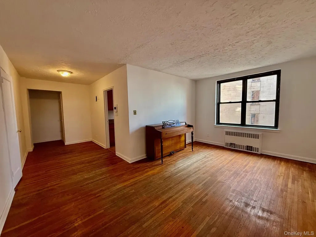 112-24 Northern Boulevard Corona NY 11368