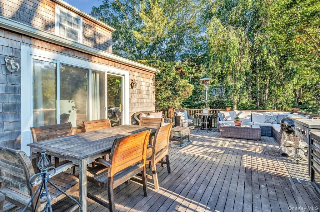 81 Beach Road Wading River NY 11792