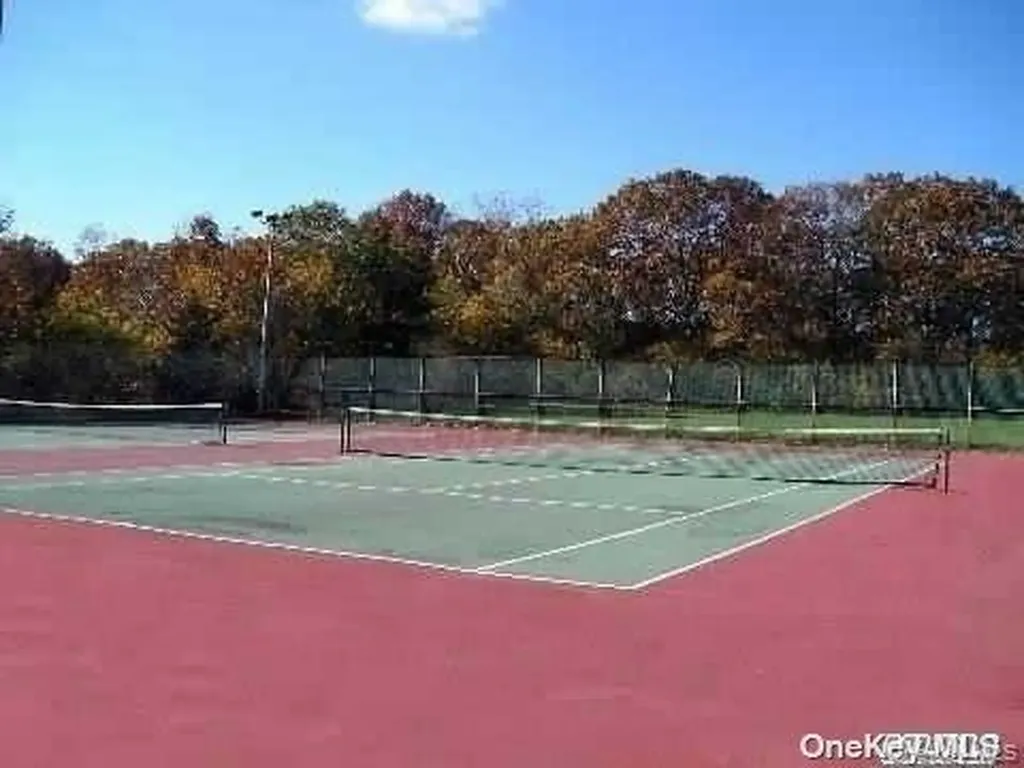 10 Houston Court Coram NY 11727