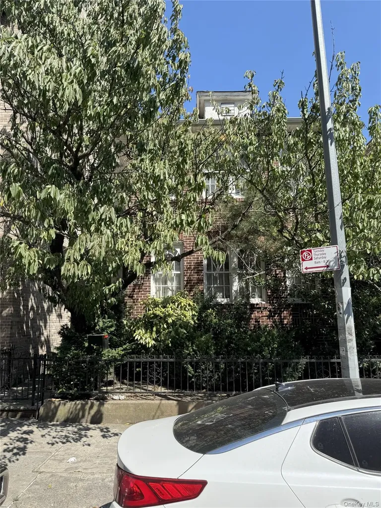 1663 E 18th Street Brooklyn NY 11229