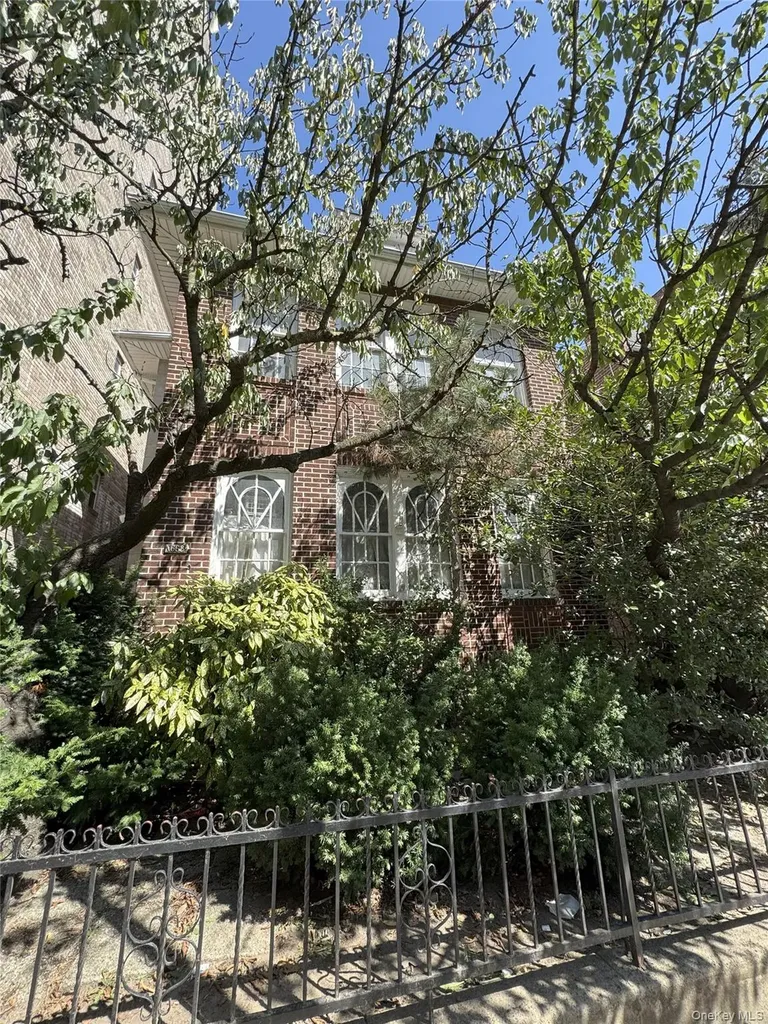 1663 E 18th Street Brooklyn NY 11229
