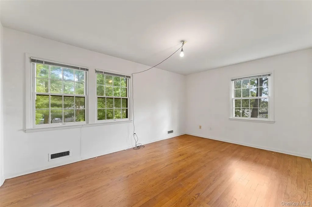21 Springdale Road Scarsdale NY 10583