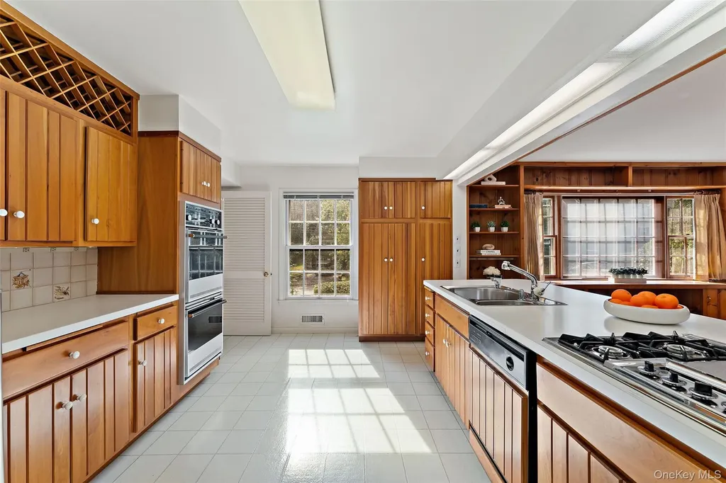 21 Springdale Road Scarsdale NY 10583
