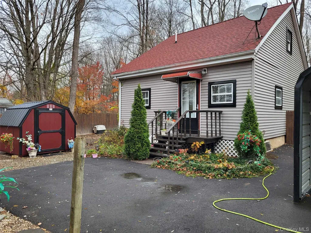318 Maple Street Kerhonkson NY 12446
