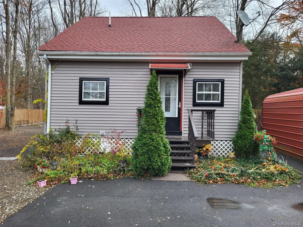 318 Maple Street Kerhonkson NY 12446