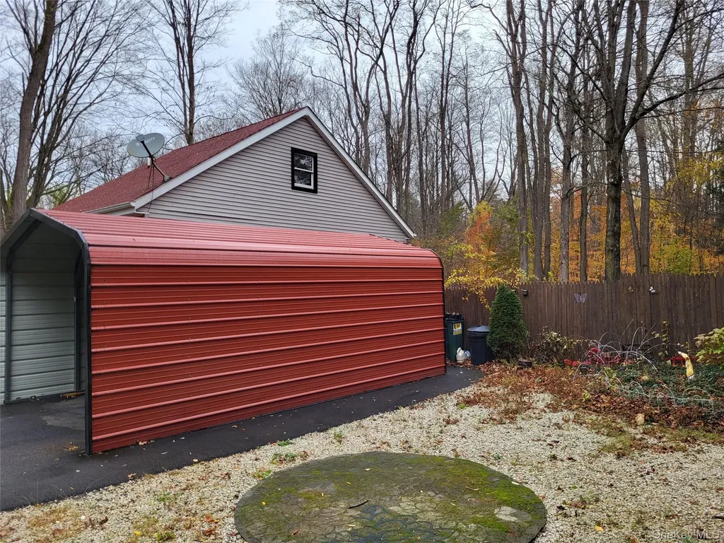 318 Maple Street Kerhonkson NY 12446