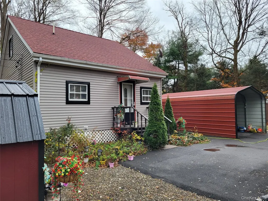 318 Maple Street Kerhonkson NY 12446