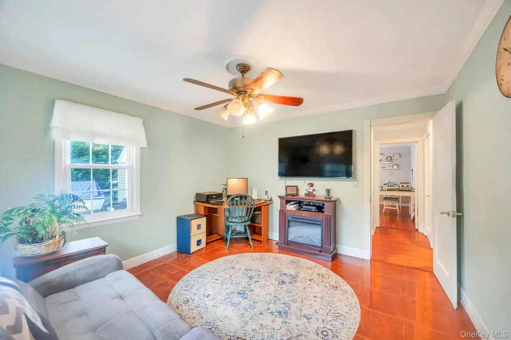 190 Connetquot Drive Oakdale NY 11769