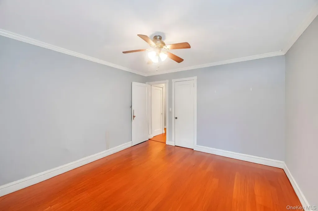 190 Connetquot Drive Oakdale NY 11769