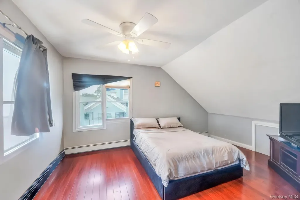 190 Connetquot Drive Oakdale NY 11769