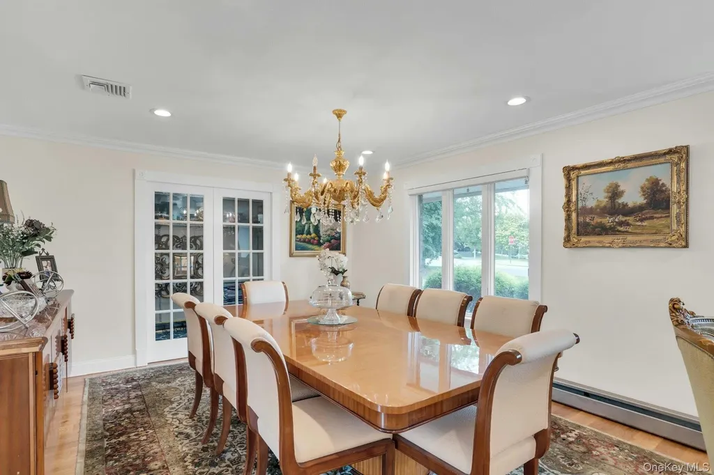 1 Regency Lane Dix Hills NY 11746