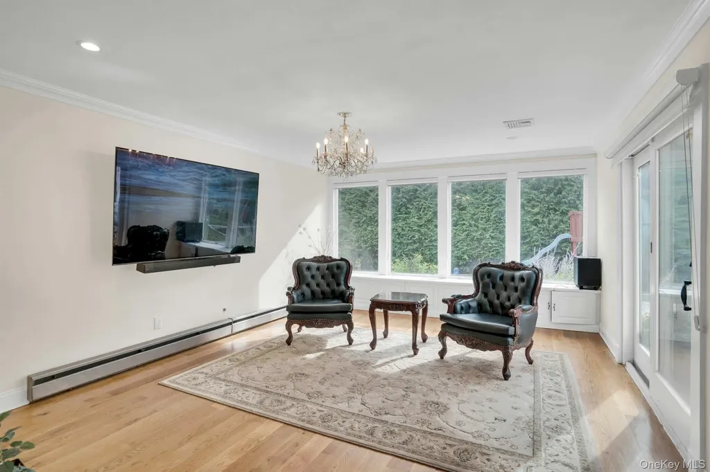 1 Regency Lane Dix Hills NY 11746