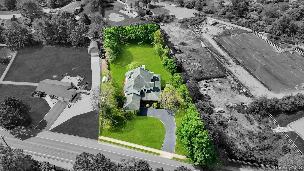 506 Moriches Middle Island Road Manorville NY 11949