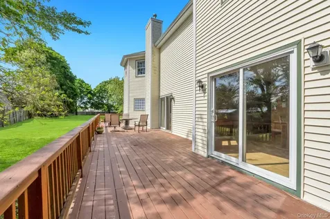 506 Moriches Middle Island Road Manorville NY 11949
