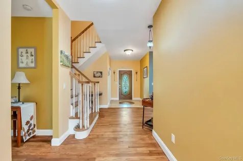 506 Moriches Middle Island Road Manorville NY 11949