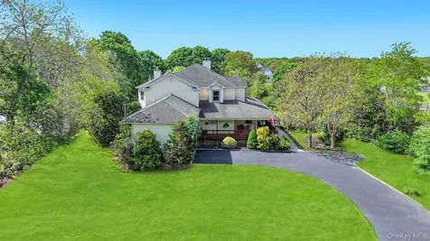 506 Moriches Middle Island Road Manorville NY 11949