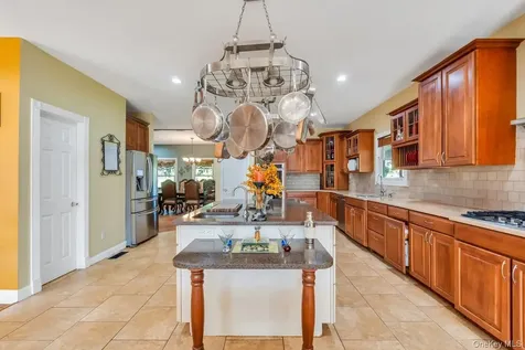 506 Moriches Middle Island Road Manorville NY 11949