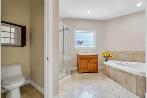 506 Moriches Middle Island Road Manorville NY 11949