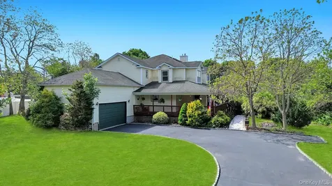 506 Moriches Middle Island Road Manorville NY 11949