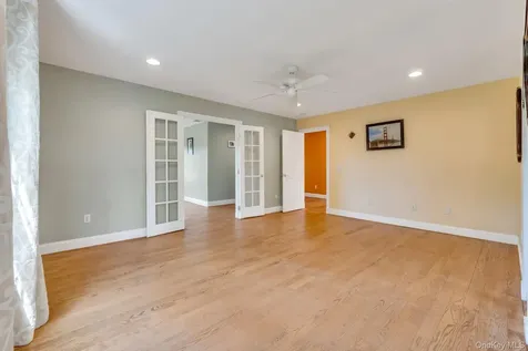 506 Moriches Middle Island Road Manorville NY 11949