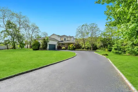 506 Moriches Middle Island Road Manorville NY 11949