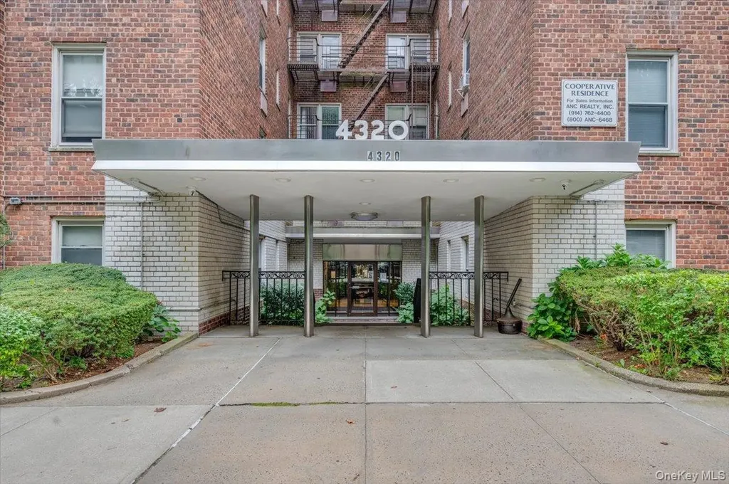 4320 Van Cortlandt Park East Bronx NY 10470