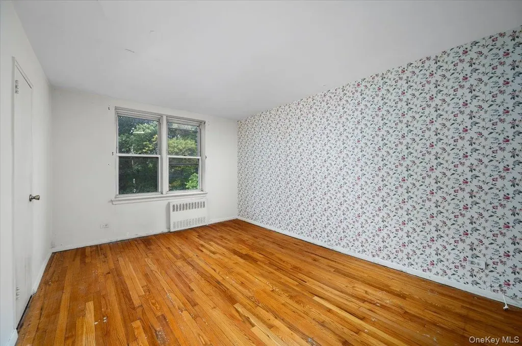 4320 Van Cortlandt Park East Bronx NY 10470
