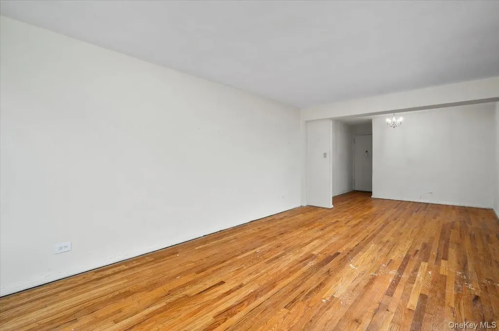 4320 Van Cortlandt Park East Bronx NY 10470