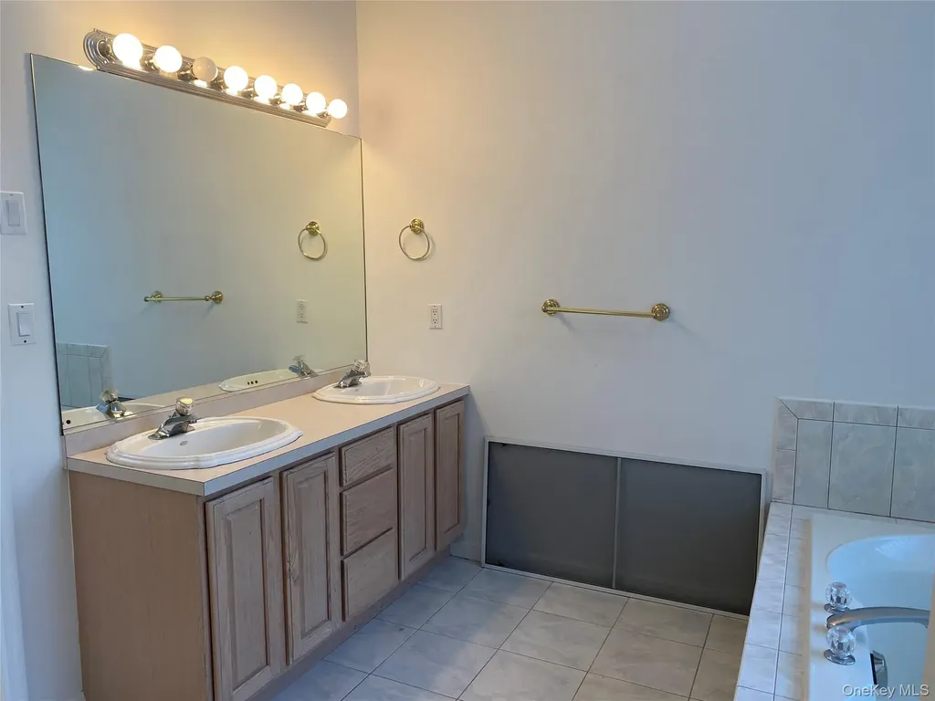 1 Pal Court Shoreham NY 11786