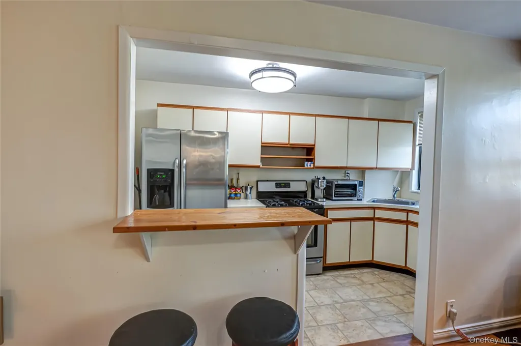 1 Jefferson Avenue Rockville Centre NY 11570