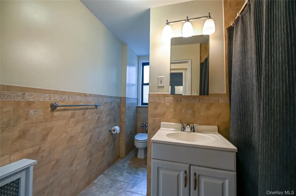 1 Jefferson Avenue Rockville Centre NY 11570