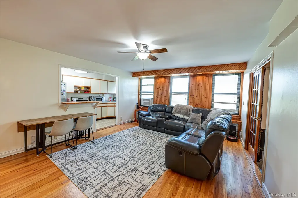 1 Jefferson Avenue Rockville Centre NY 11570
