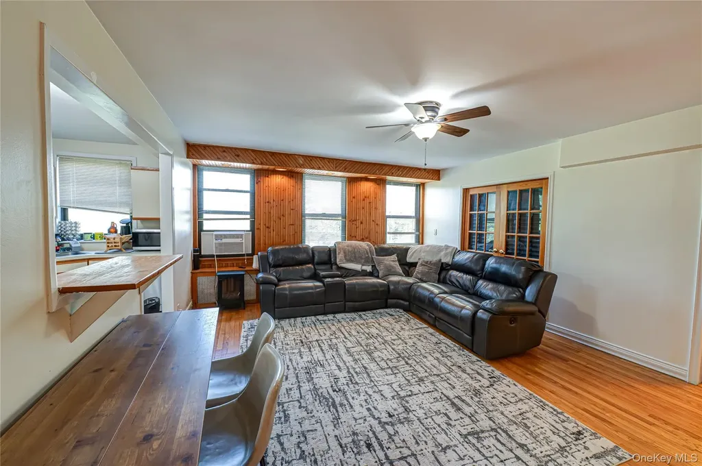 1 Jefferson Avenue Rockville Centre NY 11570