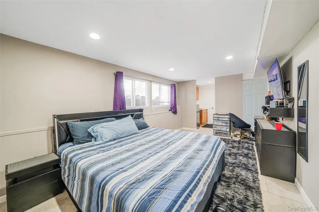 14 Dartmouth Drive Bay Shore NY 11706
