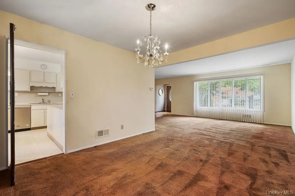 18 Seton Drive New Rochelle NY 10804