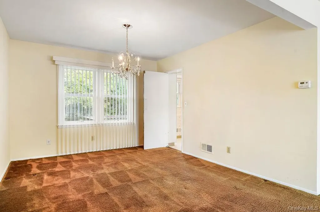 18 Seton Drive New Rochelle NY 10804