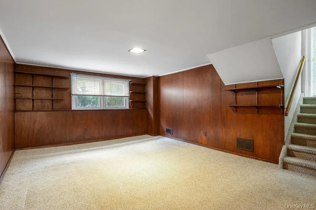 18 Seton Drive New Rochelle NY 10804